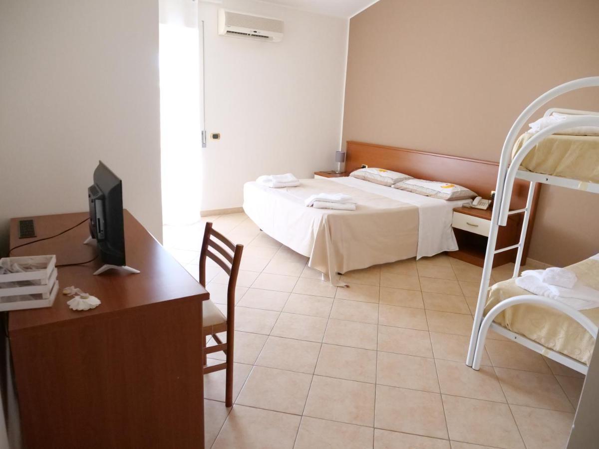 Grand Hostel Calabria Pietrapaola Εξωτερικό φωτογραφία