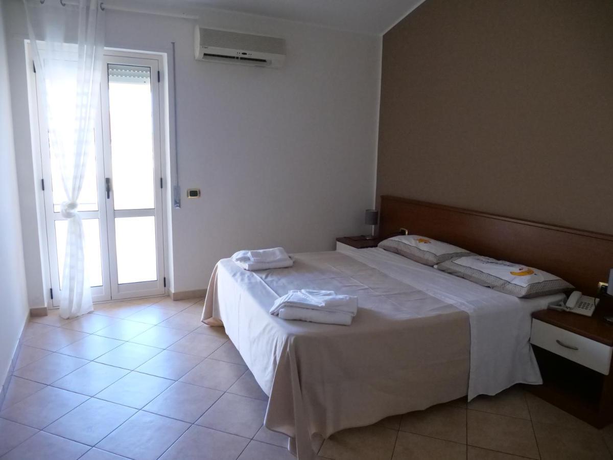 Grand Hostel Calabria Pietrapaola Εξωτερικό φωτογραφία